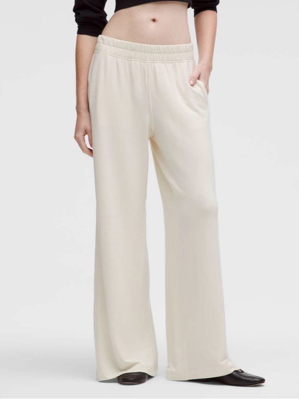 Lululemon Be-Calm mid rise wide leg pants ssL